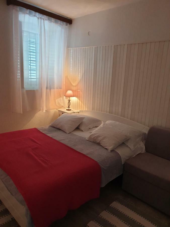 Neda Apartment