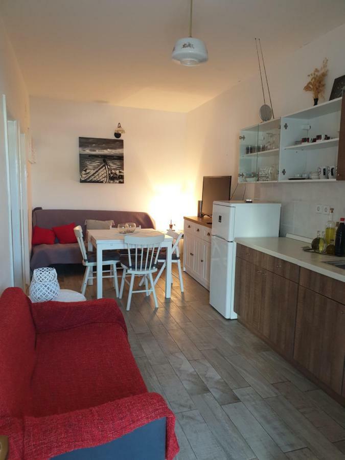 Neda Apartment